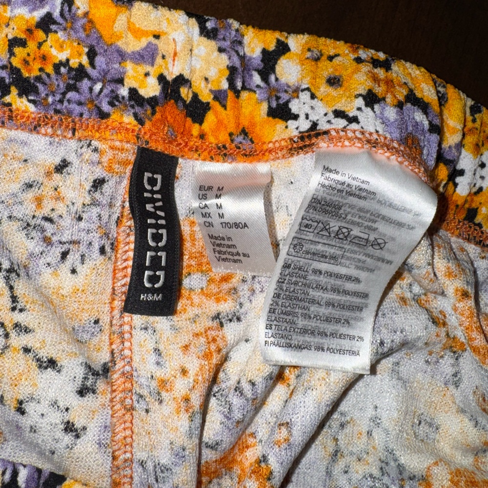 H&M Divided Orange Floral Shorts with Purple Accents - Picture 4 of 4